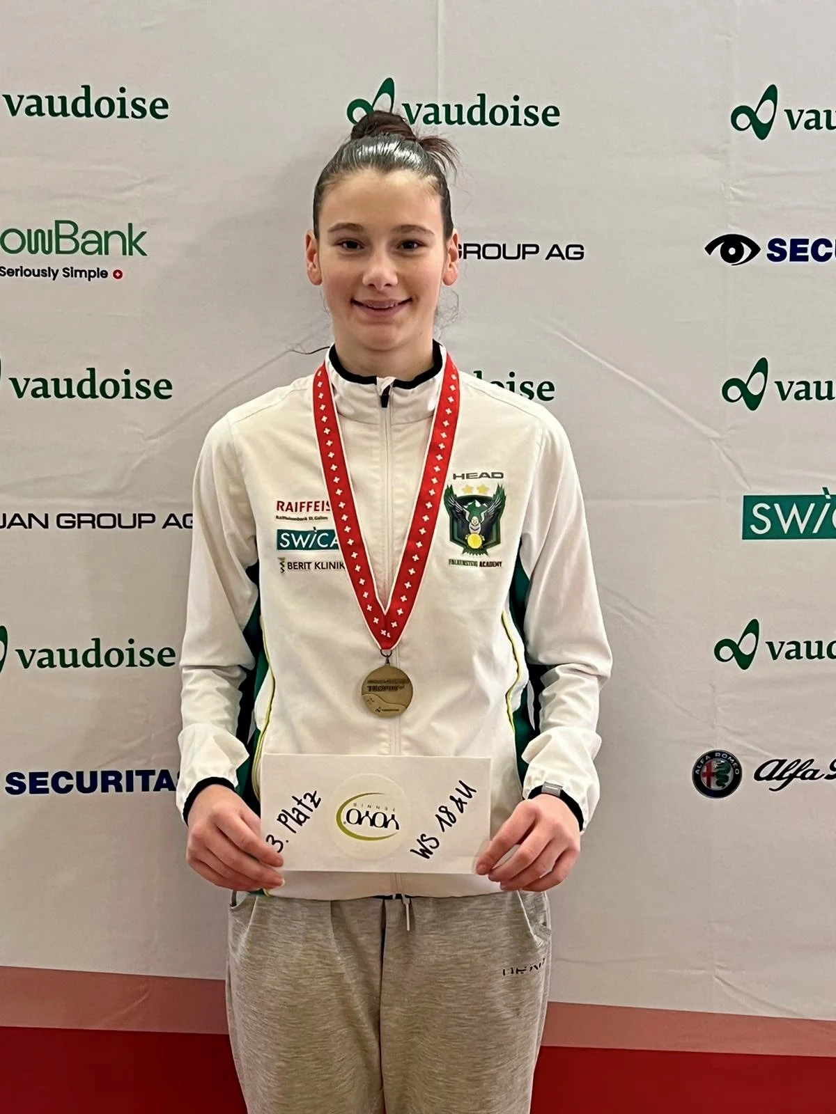 Zoe Kägi mit Medaille an der Winter-SM 2024